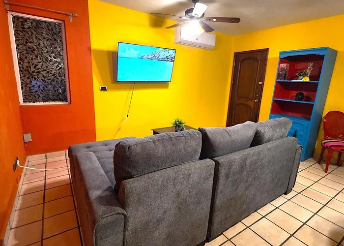Casa Revolucion: 2br/2ba Casita Close To Downtown With Private Parking * Cabo San Lucas
