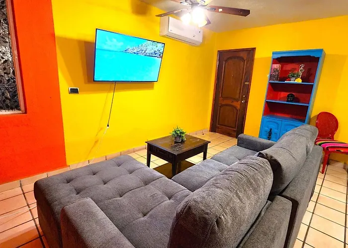 Casa Revolucion: 2br/2ba Casita Close To Downtown With Private Parking * Cabo San Lucas
