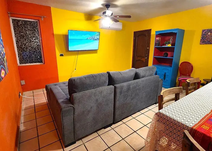 Casa Revolucion: 2br/2ba Casita Close To Downtown With Private Parking Cabo San Lucas