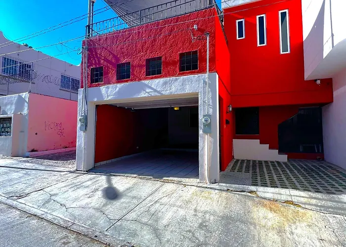 Casa Revolucion: 2br/2ba Casita Close To Downtown With Private Parking Cabo San Lucas