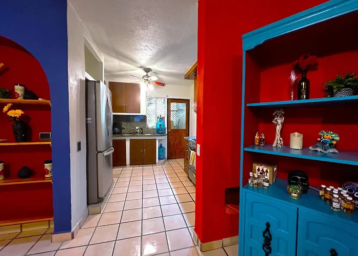 Apartamento Casa Revolucion: 2br/2ba Casita Close To Downtown With Private Parking Cabo San Lucas